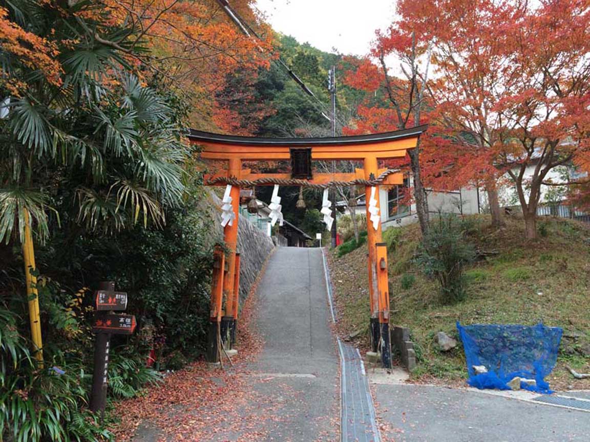atago-torii.jpg